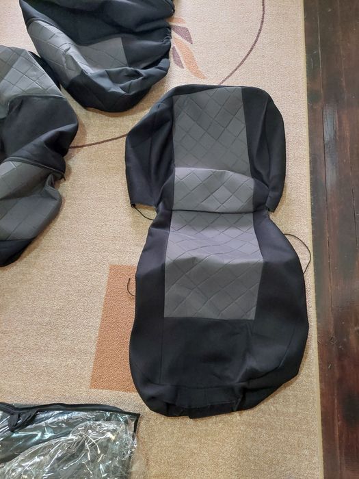 Облекла , стелки и ограничител мрежа за товарен отсег Skoda