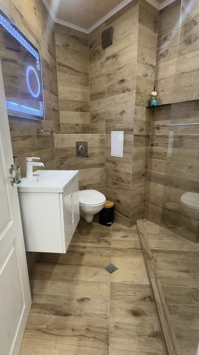 Дава се под наем Двустаен апартамент в София, Младост 4 - 78 кв.м за 746.64 € - Снимка #7