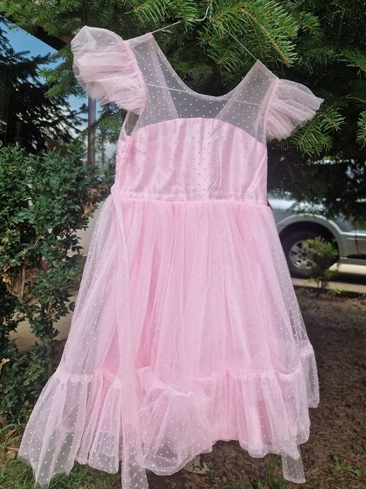 Vand rochiță superba