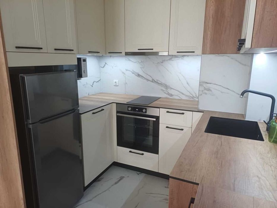 Дава се под наем Двустаен апартамент в София, Студентски град - 80 кв.м за 700 € - Снимка #2