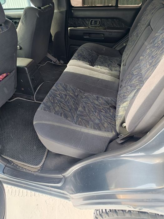 Ниссан теранно 2