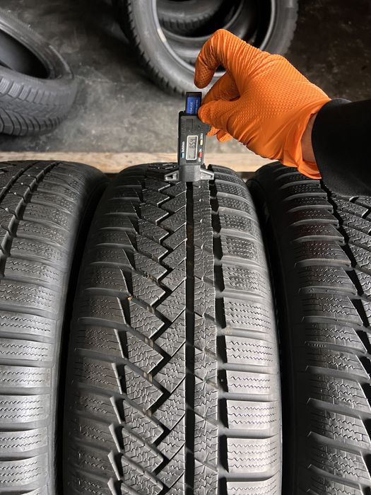 4 anvelope iarna ca NOI 205/60/16 , Continental , 8.5 mm !