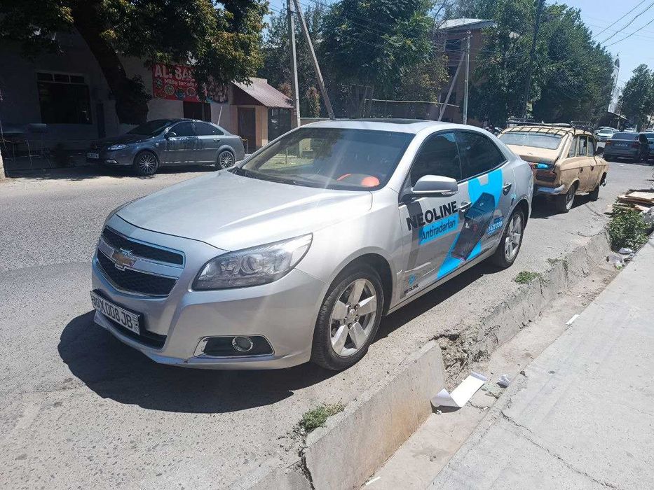 Taxi mashinalari va Yuk mashinalarida reklama
