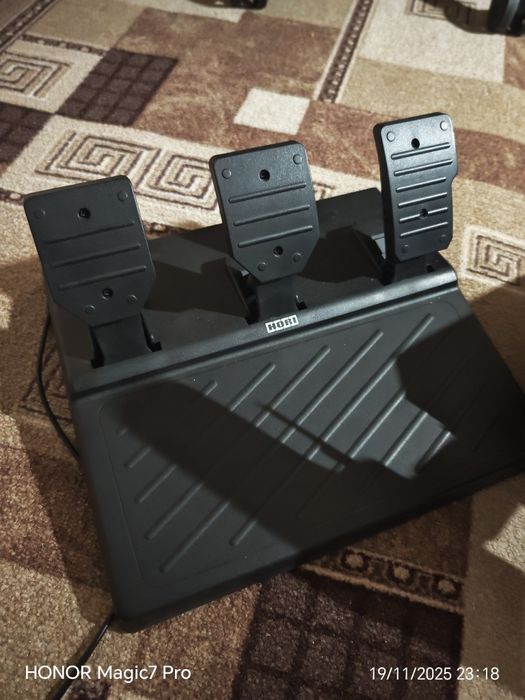 Игровой руль HORI