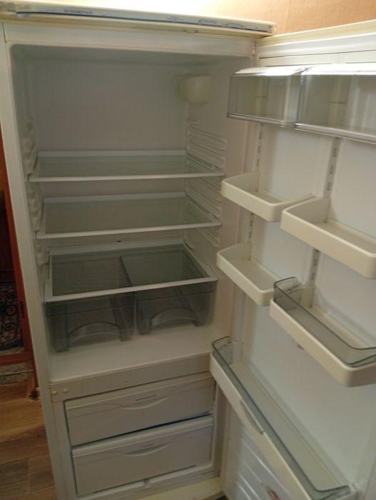 Продам холодильник Атлант