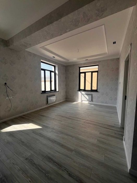 Продается 2-х этажный коттедж в городе Янгиюль