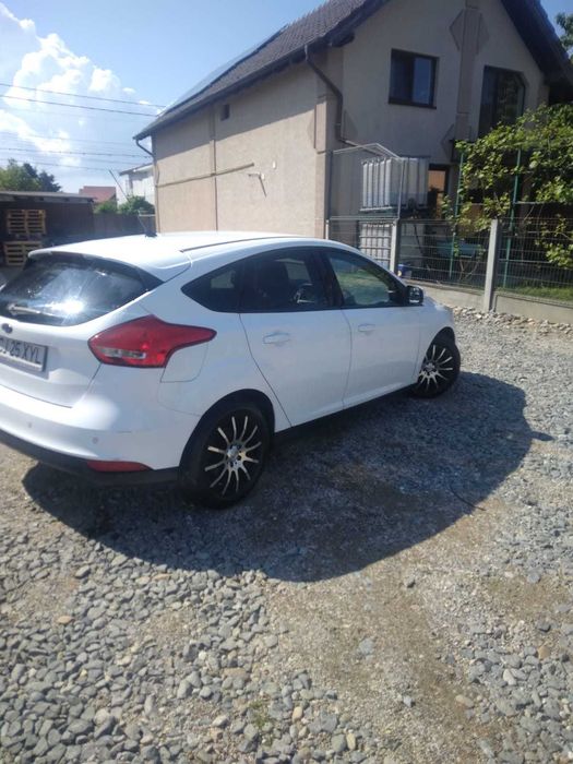 Vand Ford Focus 2015ânzare automobile