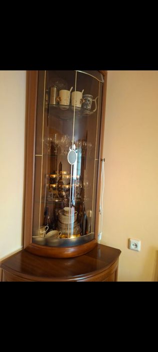 Продам угловой Сервает .