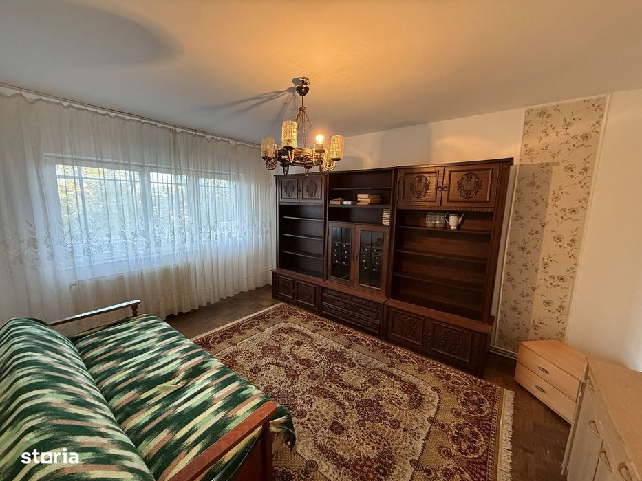 Chirie Apartament 4 Camere | Zona Centrala | Doar Persoane Juridice