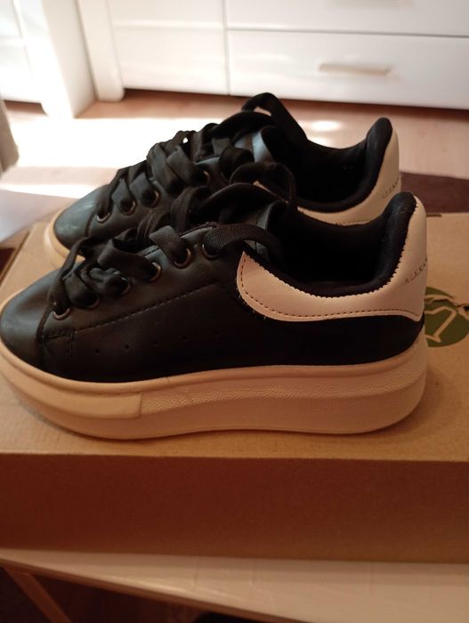 Adidași Alexander Mcqueen de copii nr.30
