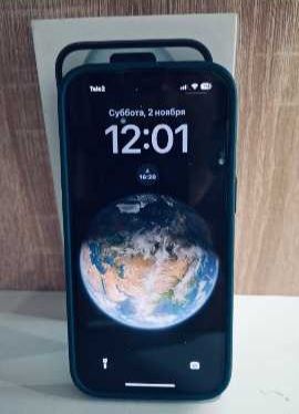 Айфон 15 акб 90%