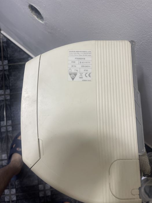 Вътрешно тяло Daikin FTX25GV1B – работещо, почистено