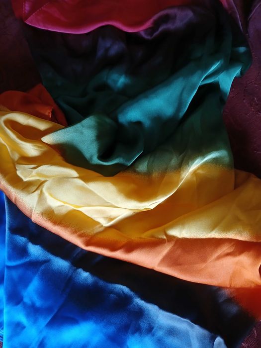 Шал от естествена коприна