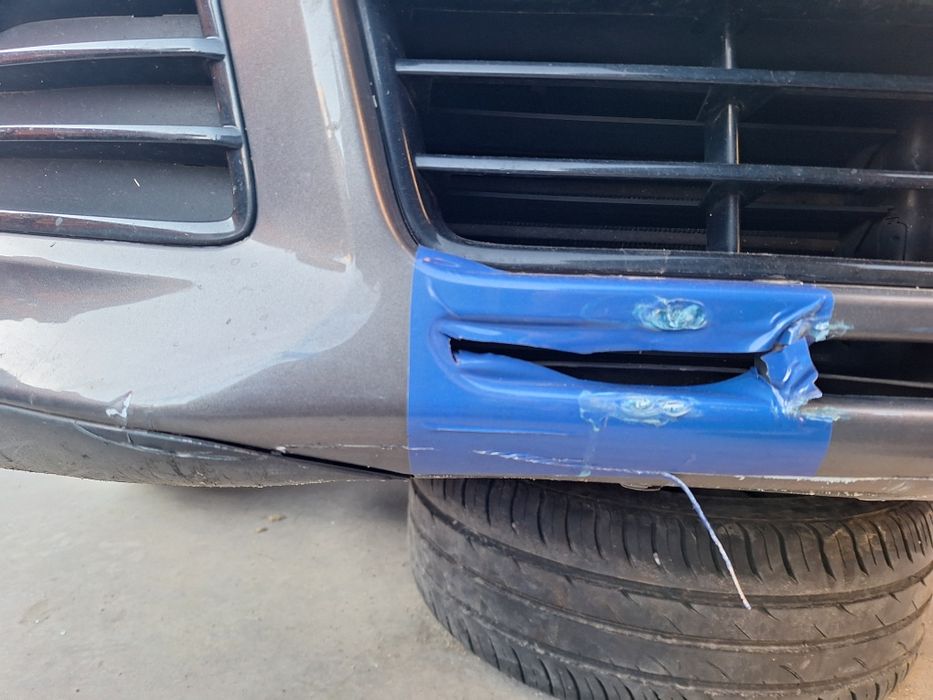 Предна броня с парктроници Ford Focus  / Форд Фокус 2013г.