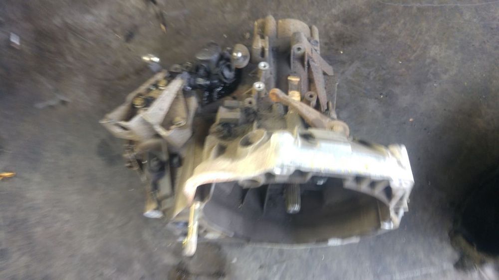 Cutie viteze 1.3 d multijet 188a9000 fiat punto 3 69 cp