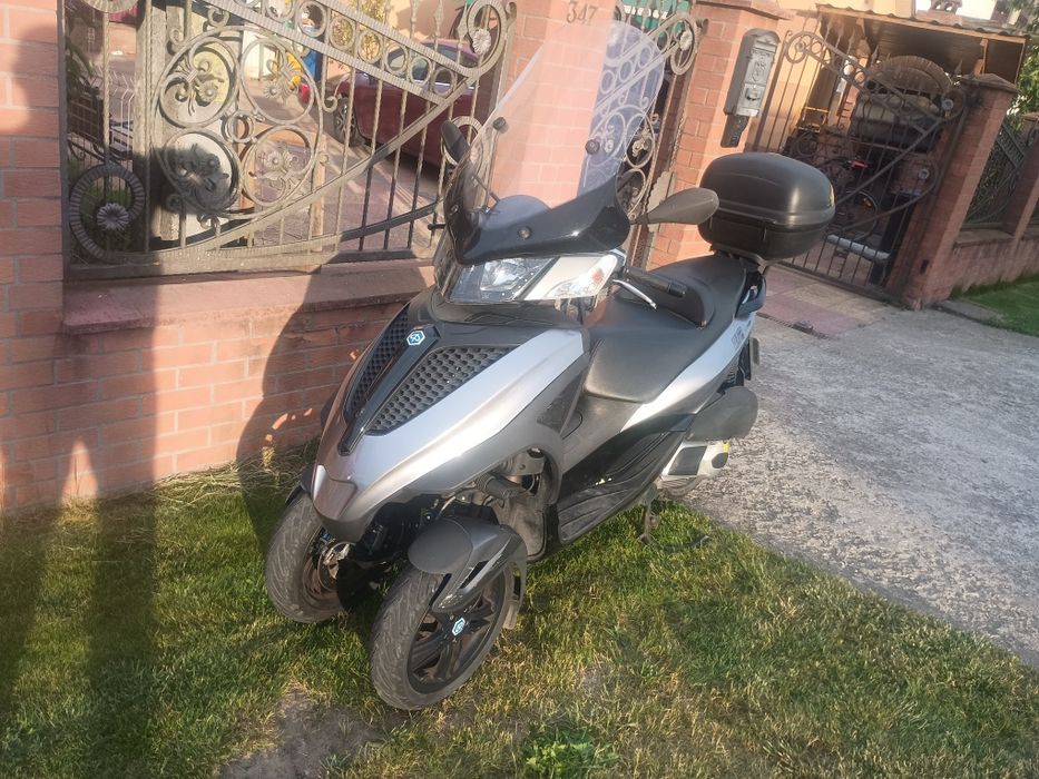 Piaggio.  MP3 300ie