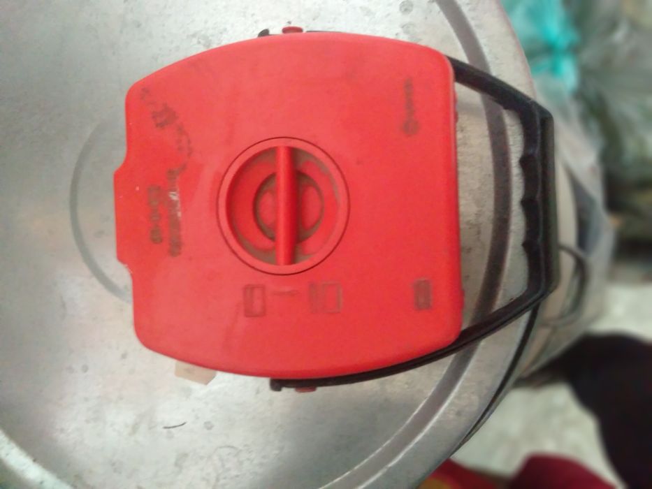 Фонарь, массажёр, весы