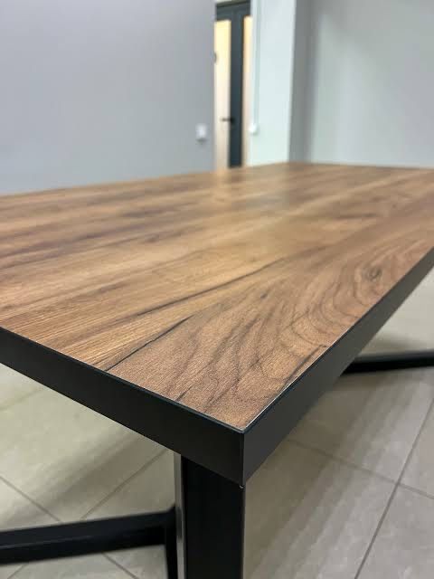 Стол для кухни из ЛДСП