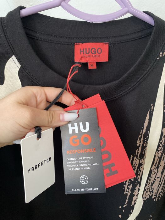 Compleu bărbați Hugo Boss negru cu imprimeu mărimea XL Nou cu etichetă