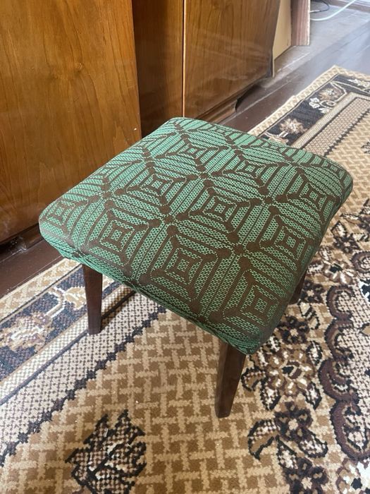 Обзавеждане гардероб диван