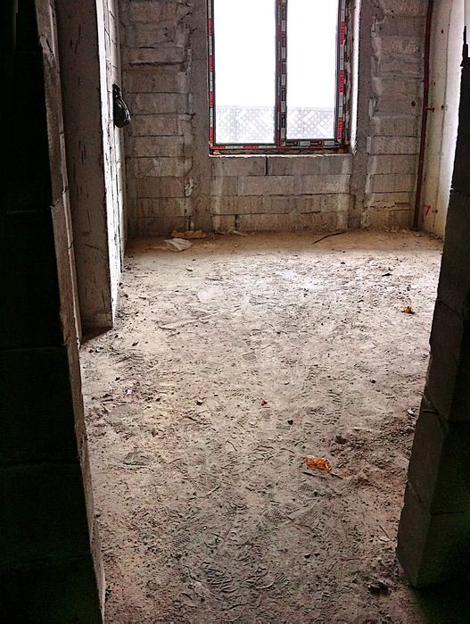 Янги бозор оркаси ИСФАН дом Асака банк 10 этаж каробка. Дом 13 этажли