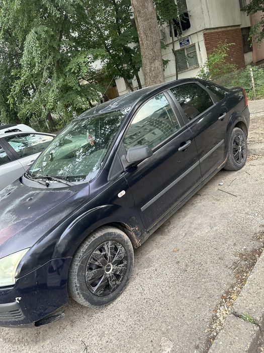 Vând Ford focus 2005