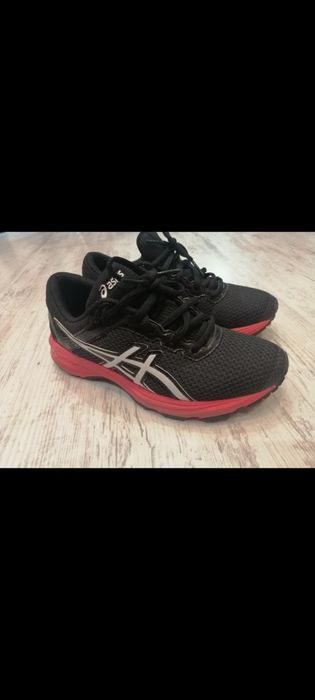Маратонки Asics оригинални 36