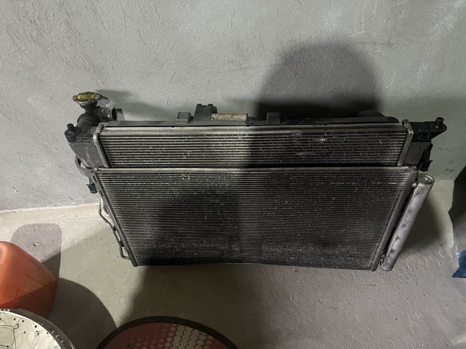 Хюундай соната фара бамфер радиотор