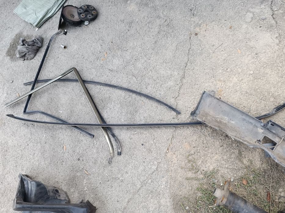 Мерседес W124 разбор запчасти