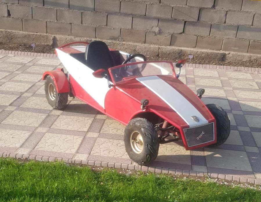 Детская  электрическая  машинка