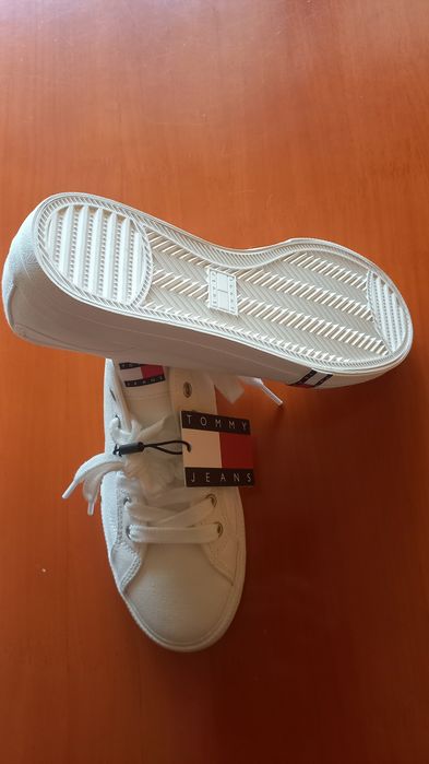 Дамски кецове Тоmmy Hilfiger