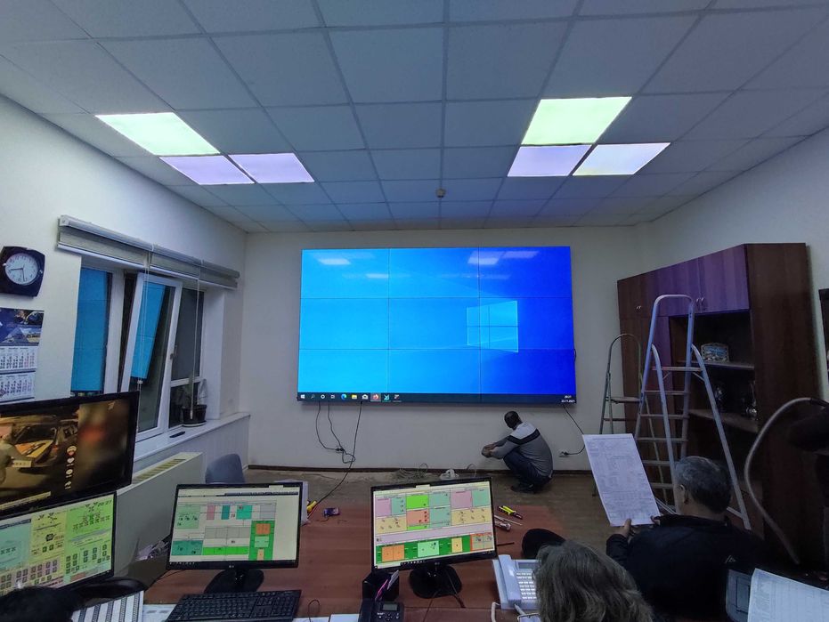 Установка видеостен, лед экранов, птз камер, конференц систем