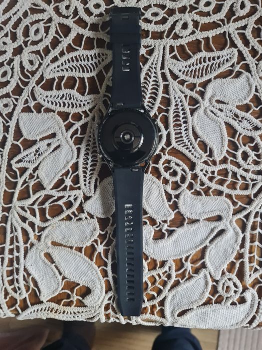 Vand sau schimb Huawei watch Ultimat  stare exceptionala cu Smartwatch Garmin Venu 4