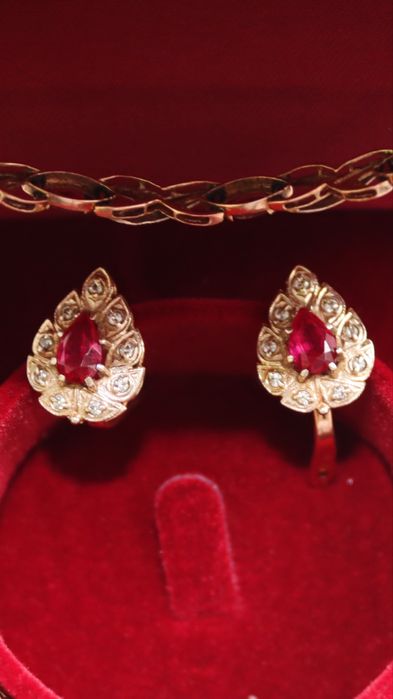 Золотые серьги 583пр