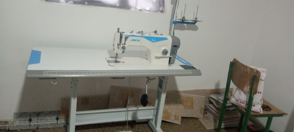 JACK tikuv mashinalari