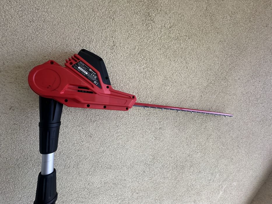 Masina de tuns gard viu Einhell nou!