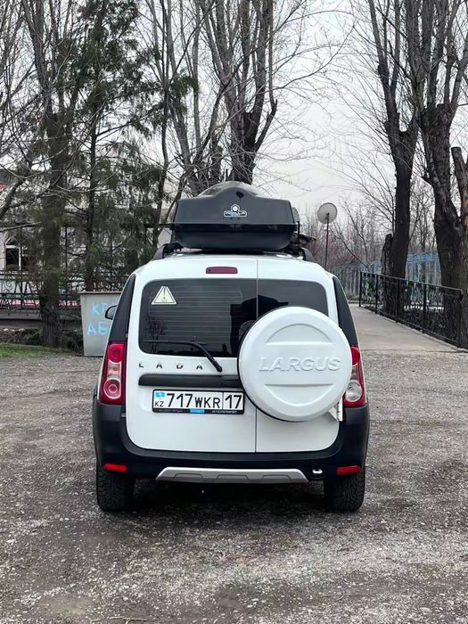 Продам Ларгус Кросс 2021года