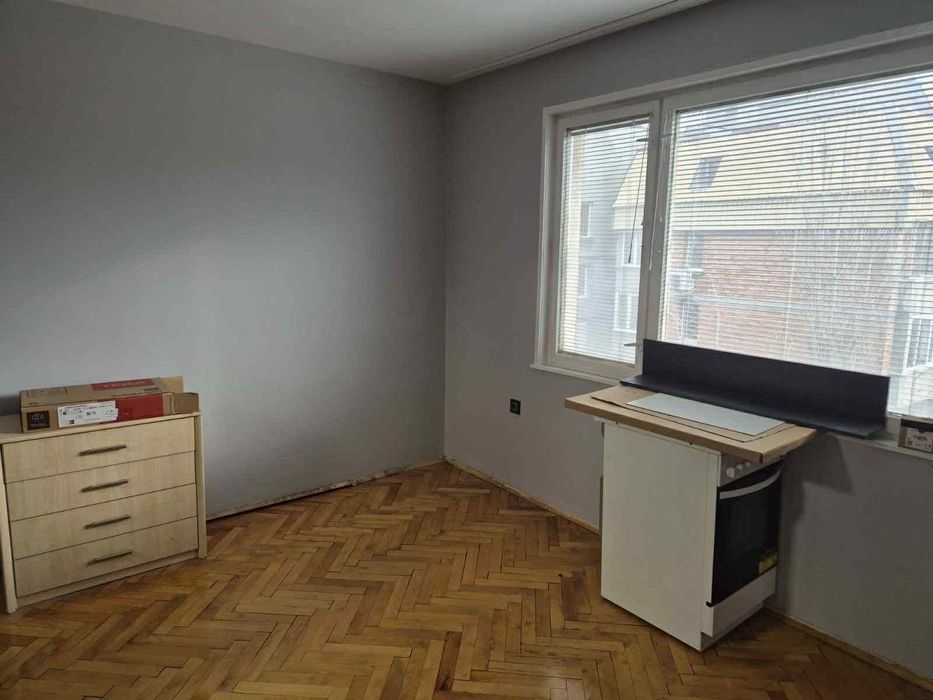 Дава се под наем Тристаен апартамент в София, Гоце Делчев - 90 кв.м за 747.66 € - Снимка #12