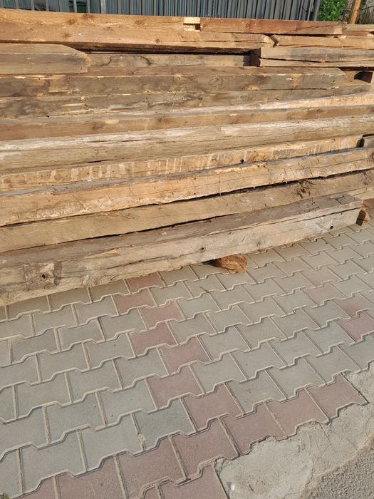 Lemn vechi de stejar și brad