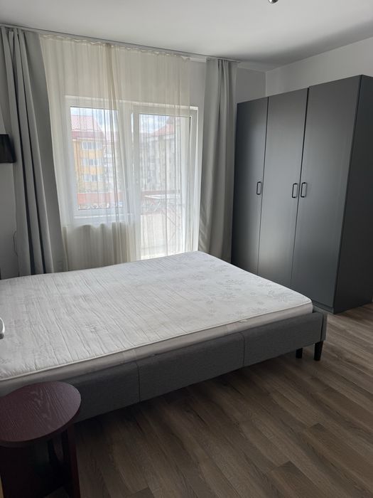 Vand apartament 3 camere 1 mai et.3