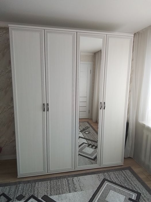 Продам два плательных шкафа, можно поотдельности