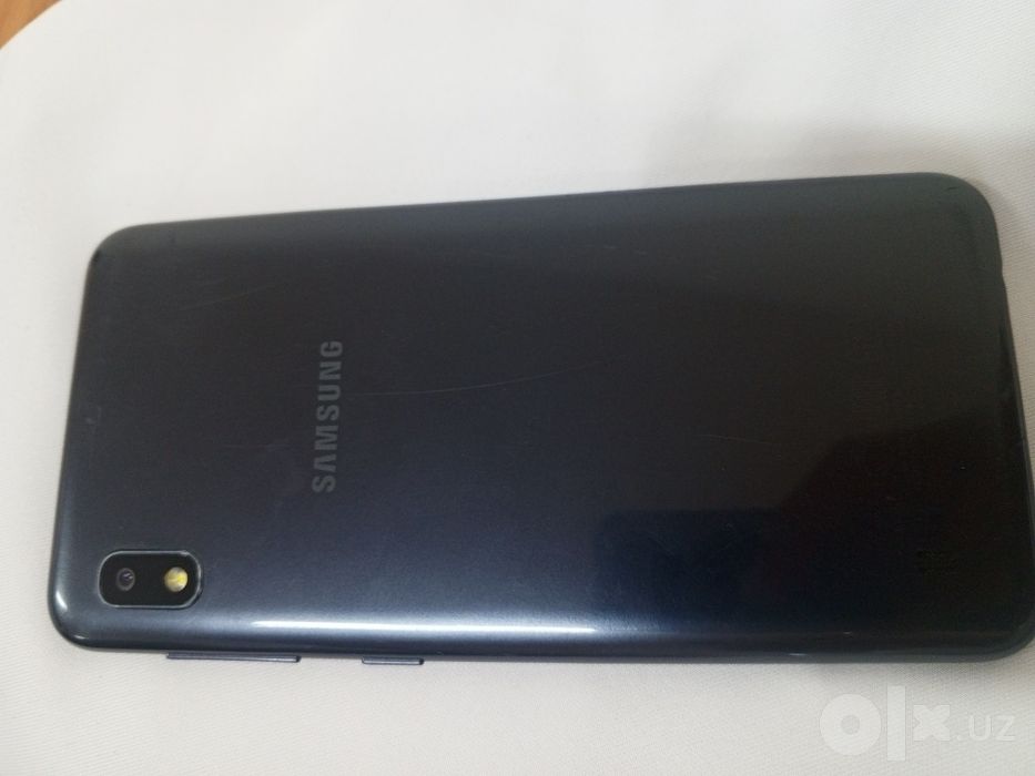 Samsung A10 telefon hammajoyi ishledi