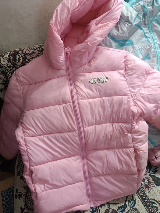 Продам куртки детские для девочек