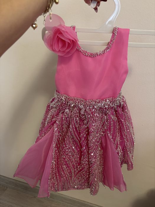 Рокля     6-9м