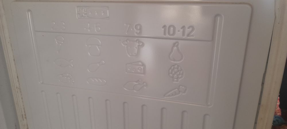 INDESIT холодилник