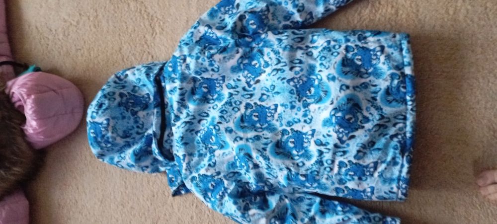 Продам куртку ,зимнюю