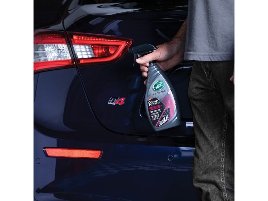 Solutie curatare fara apa Turtle Wax 53354 HS Ceramic 3in1 Detailer 500ml