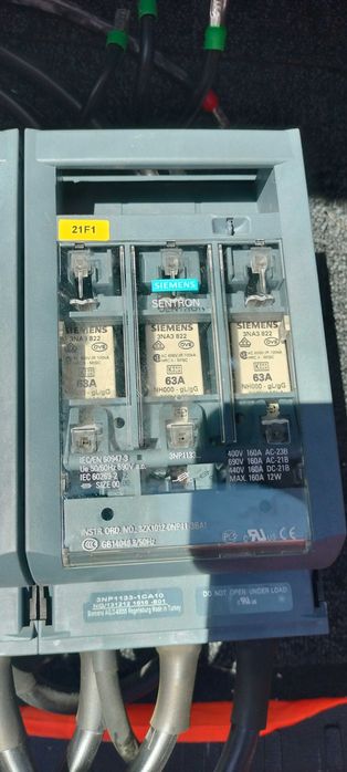 SENTRON, Separator cu siguranțe 3NP1, 3 poli