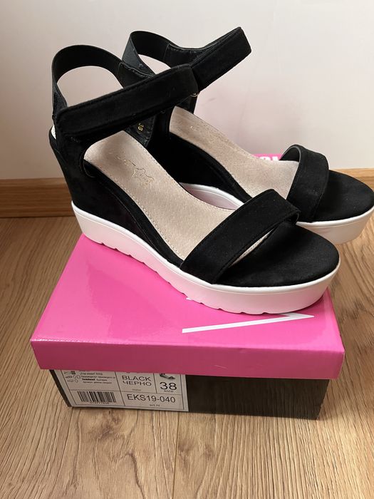 Дамски сандали TENDENZ