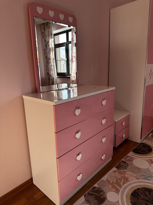 Детская мебель для девочки